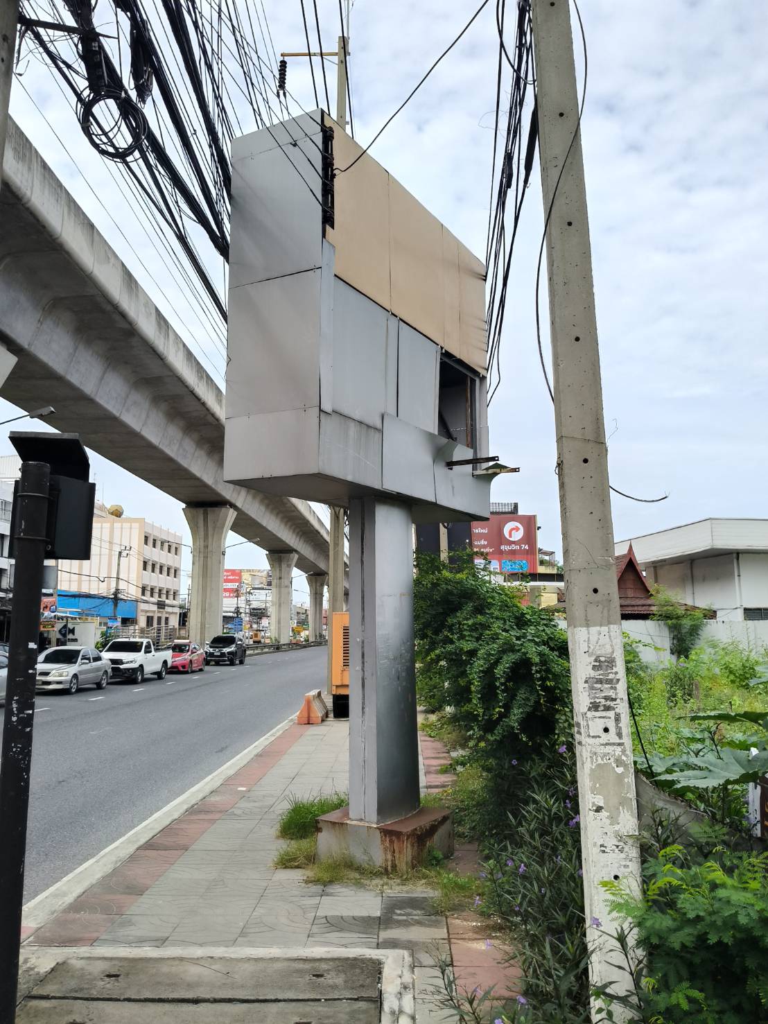 คอมโพสิตก่อนทำการซ่อมแซม 
