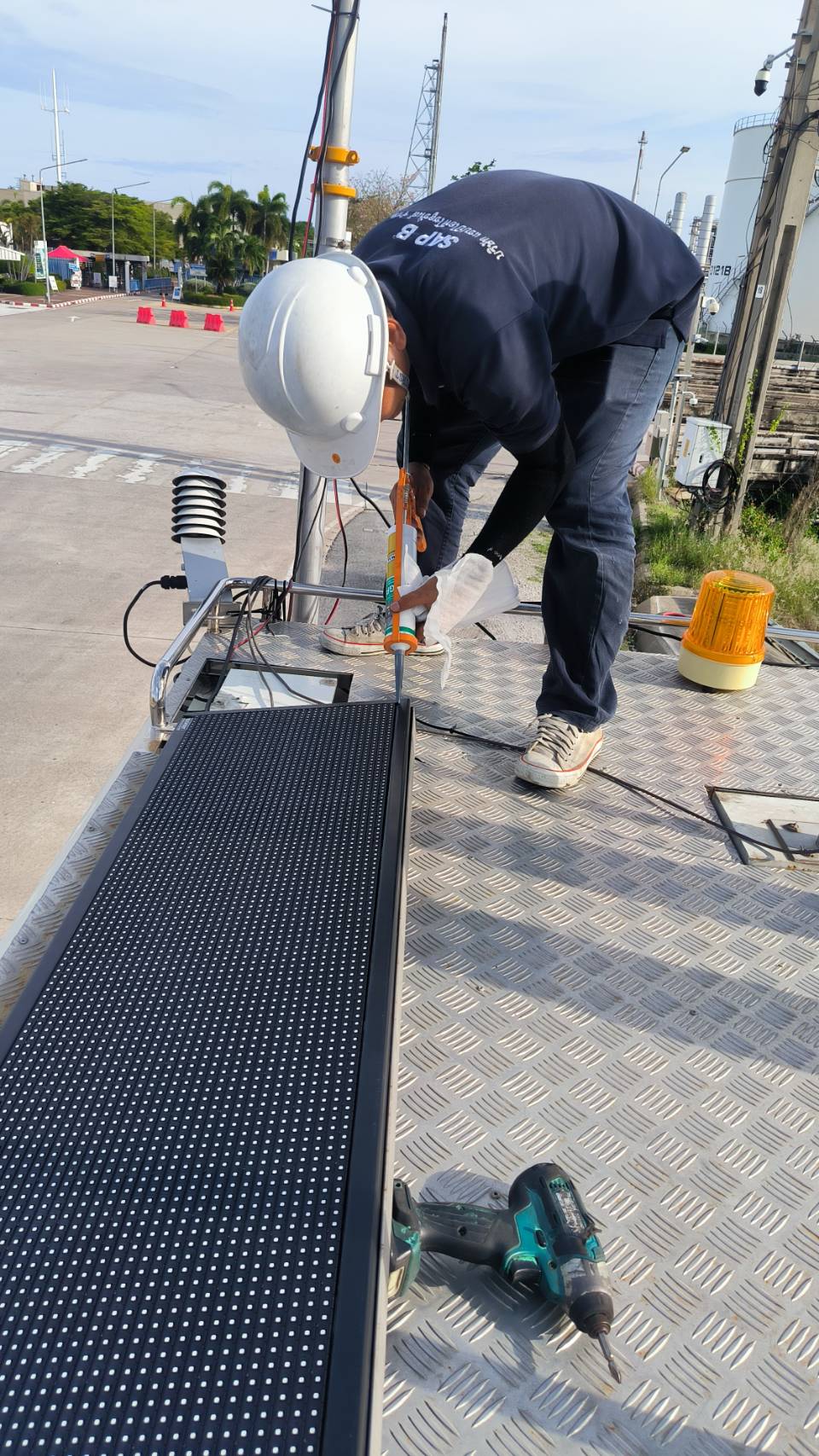 งานติดตั้ง/ดำเนินงาน